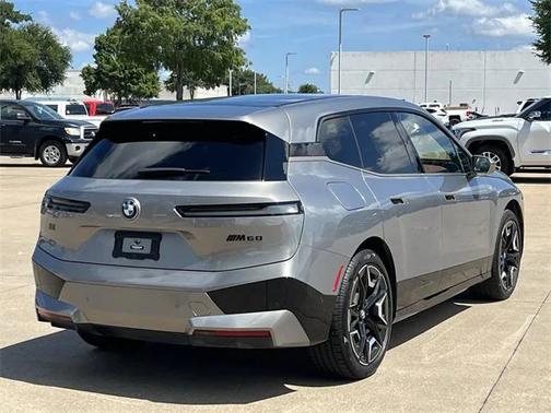2023 BMW iX M60