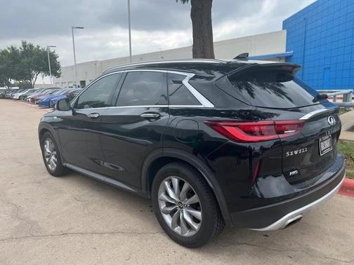 2022 INFINITI QX50 LUXE AWD