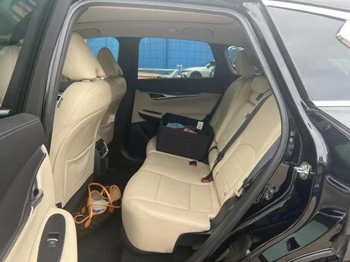 2022 INFINITI QX50 LUXE AWD