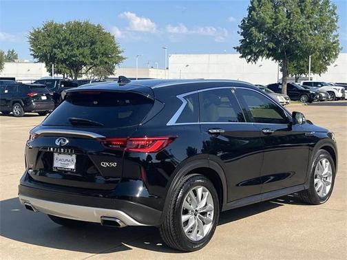 2022 INFINITI QX50 LUXE AWD
