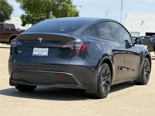 2024 Tesla Model Y RWD