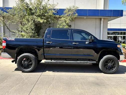 Midnight Black Metallic 2021 Toyota Tundra SR5