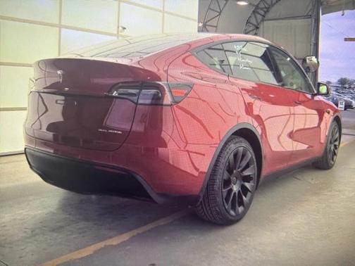 2023 Tesla Model Y Long Range Dual Motor All-Wheel Drive