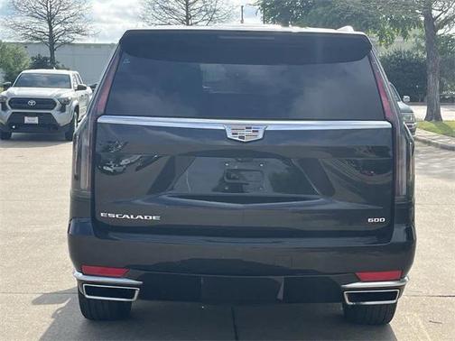 2023 Cadillac Escalade ESV Premium Luxury