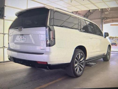 2024 Cadillac Escalade ESV Sport