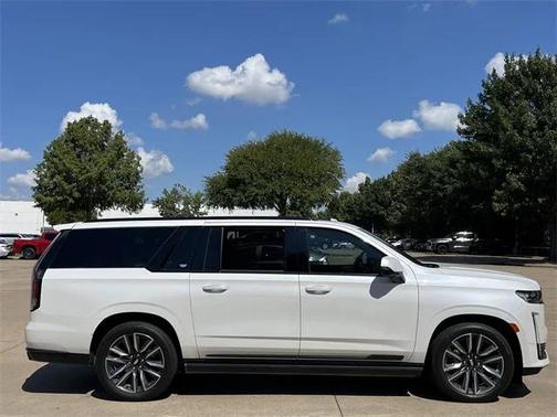 2024 Cadillac Escalade ESV Sport
