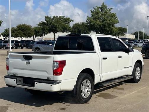 2019 Nissan Titan SV