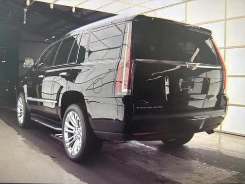 2019 Cadillac Escalade Luxury