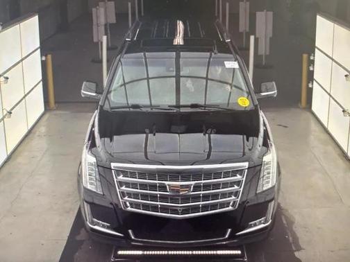 2019 Cadillac Escalade Luxury