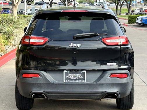 Brilliant Black Crystal Pearlcoat 2015 Jeep Cherokee Latitude
