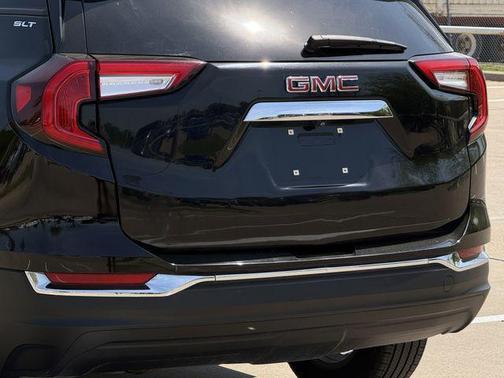 Ebony Twilight Metallic 2024 GMC Terrain SLT