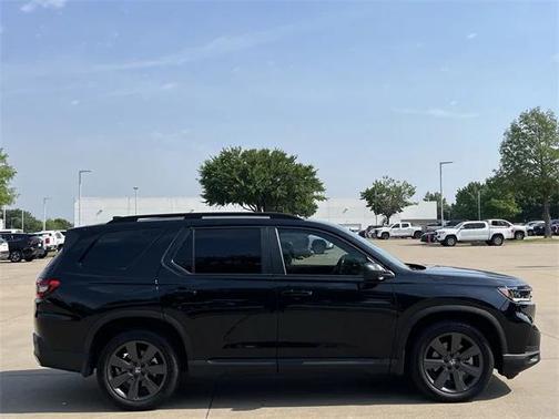 2023 Honda Pilot AWD Sport