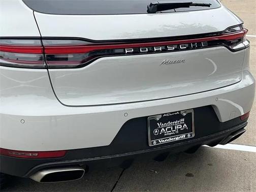 2021 Porsche Macan 