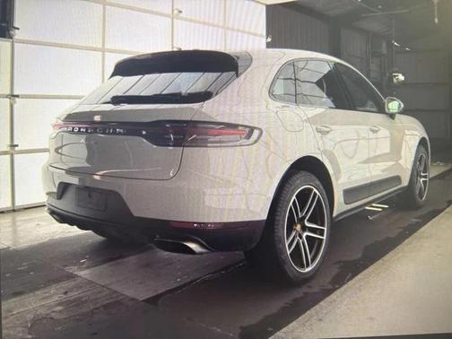 2021 Porsche Macan 