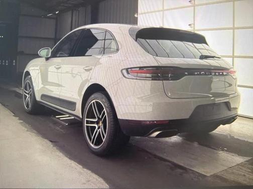 2021 Porsche Macan 