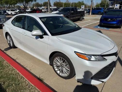 2019 Toyota Camry XLE