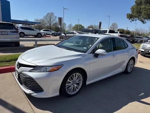 2019 Toyota Camry XLE