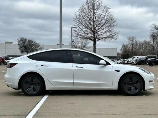 2023 Tesla Model 3 Standard Range