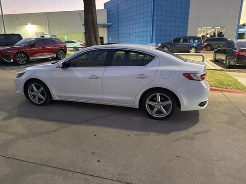 2016 Acura ILX Technology Plus Package