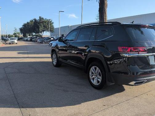 Deep Black Pearl 2021 Volkswagen Atlas 2.0T S
