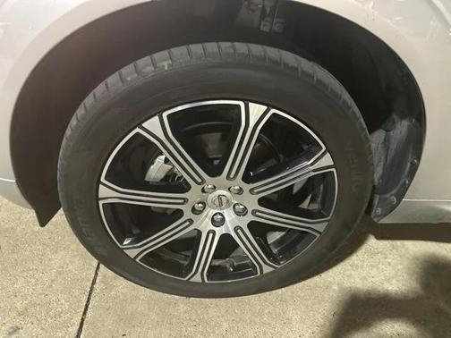 2021 Volvo XC60 T5 Inscription