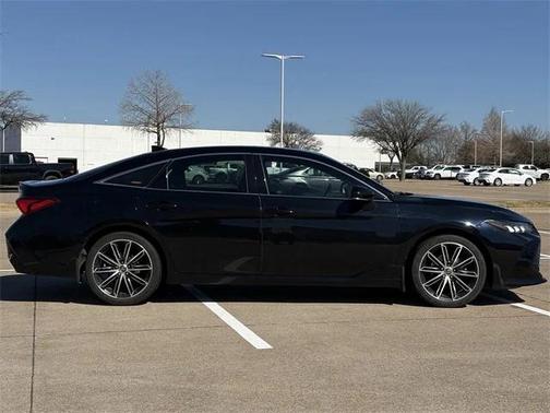 2019 Toyota Avalon XSE