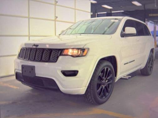 Bright White Clearcoat 2020 Jeep Grand Cherokee Altitude