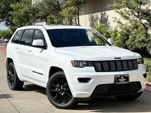 Bright White Clearcoat 2020 Jeep Grand Cherokee Altitude