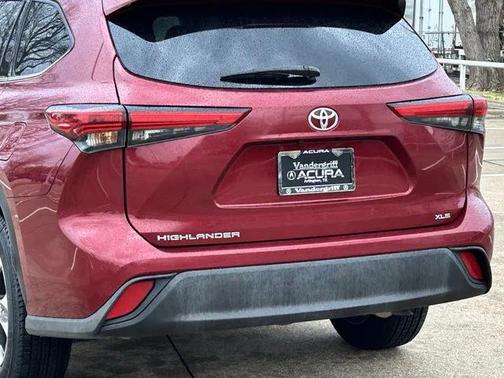 2022 Toyota Highlander XLE