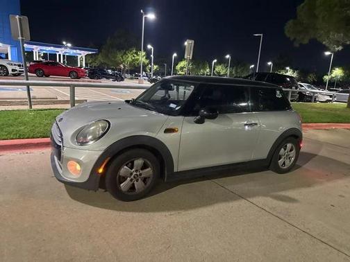 2016 MINI Hardtop Cooper