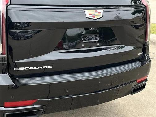 2022 Cadillac Escalade ESV Sport
