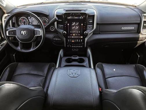 Bright White Clearcoat 2023 RAM 3500 Laramie Crew Cab 4x4 8' Box