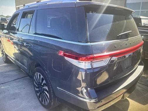 2023 Lincoln Navigator Black Label