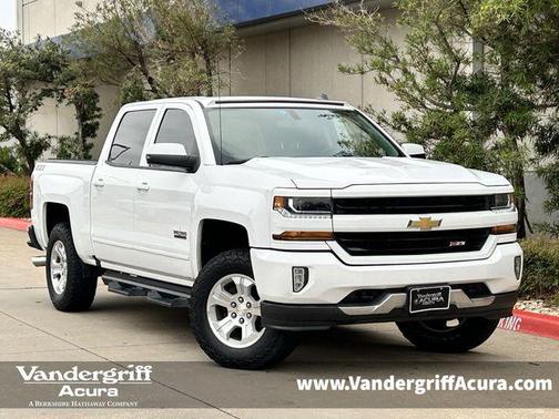 Summit White 2018 Chevrolet Silverado 1500 2LT