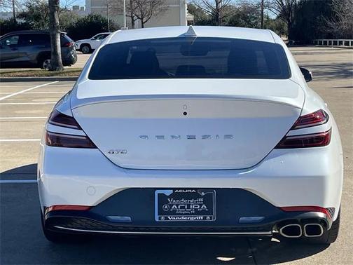 2023 Genesis G70 2.0T RWD