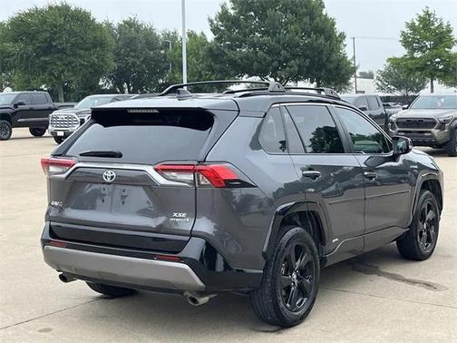 2019 Toyota RAV4 Hybrid SE