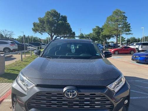 2019 Toyota RAV4 Hybrid SE