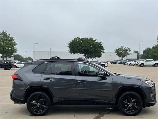 2019 Toyota RAV4 Hybrid SE