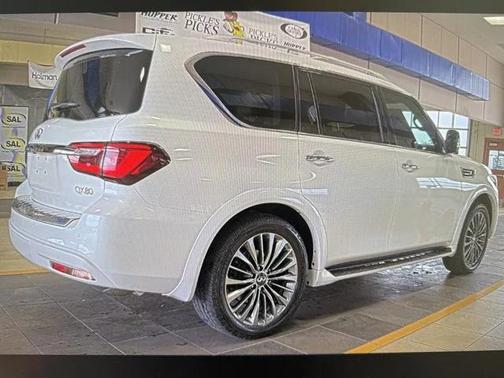 2022 INFINITI QX80 PREMIUM SELECT AWD