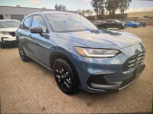 2024 Honda HR-V Sport w/BSI