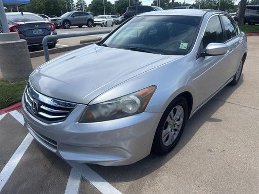 Alabaster Silver Metallic 2012 Honda Accord SE