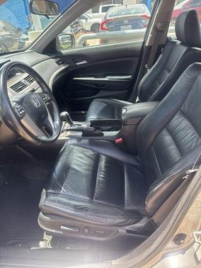 Alabaster Silver Metallic 2012 Honda Accord SE