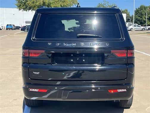 2022 Jeep Wagoneer Series III Carbide 4x4