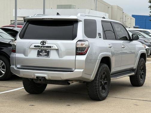 Classic Silver Metallic 2018 Toyota 4Runner SR5