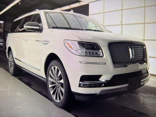 Pristine White 2021 Lincoln Navigator Reserve