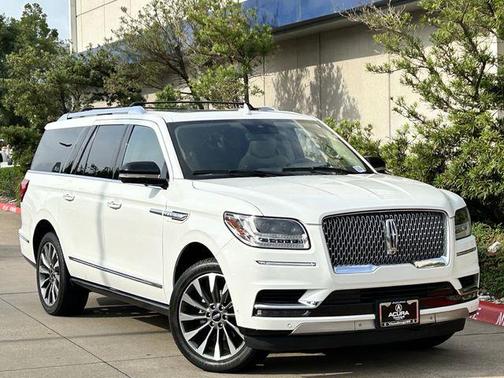 Pristine White 2021 Lincoln Navigator Reserve