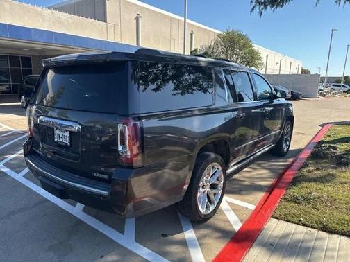 2017 GMC Yukon XL Denali
