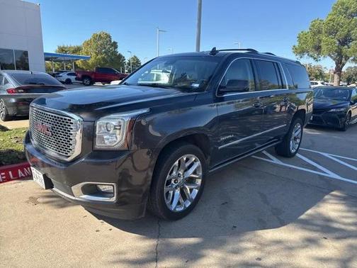 2017 GMC Yukon XL Denali