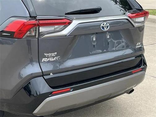 2020 Toyota RAV4 Hybrid SE