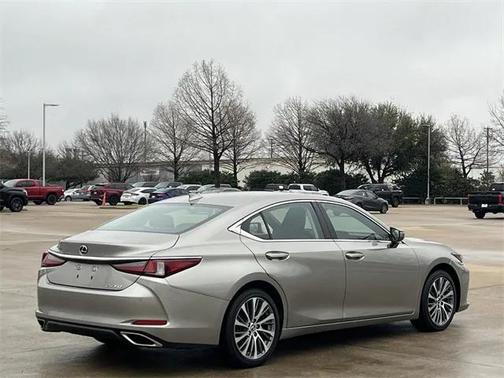 2021 Lexus ES 350 Base